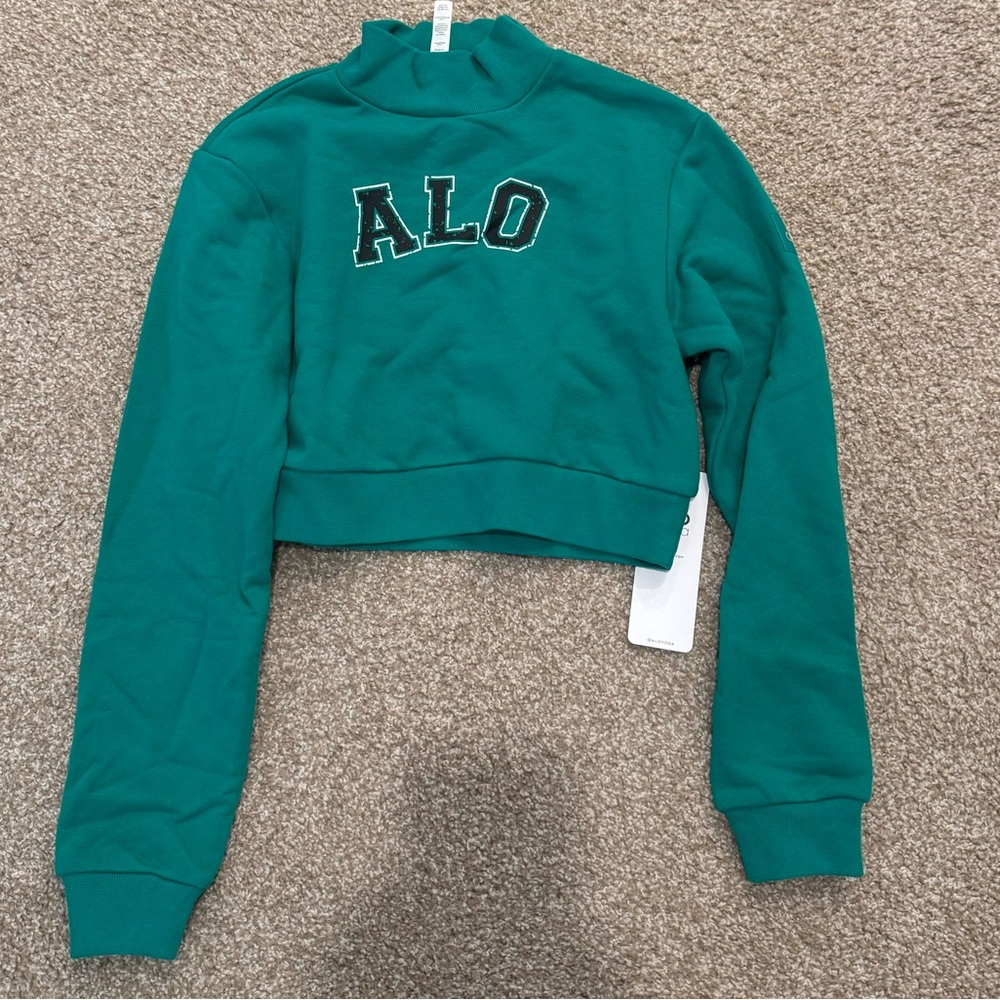 Brand new alo cropped sweater shirt